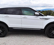 Land Rover Range Rover Evoque 2.2 SD4 PURE A/T