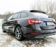 Škoda Superb Combi 140kW DSG Sportline