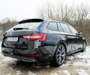 Škoda Superb Combi 140kW DSG Sportline