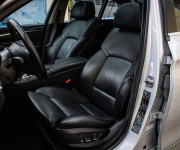 BMW Rad 5 530d xDrive Comfortné sedadlá, Soft-close, Šíber, Adaptívny tempomat, pekný stav