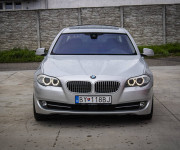 BMW Rad 5 530d xDrive Comfortné sedadlá, Soft-close, Šíber, Adaptívny tempomat, pekný stav