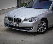 BMW Rad 5 530d xDrive Comfortné sedadlá, Soft-close, Šíber, Adaptívny tempomat, pekný stav