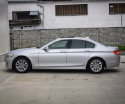 BMW Rad 5 530d xDrive Comfortné sedadlá, Soft-close, Šíber, Adaptívny tempomat, pekný stav