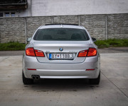 BMW Rad 5 530d xDrive Comfortné sedadlá, Soft-close, Šíber, Adaptívny tempomat, pekný stav
