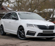 Škoda Octavia Combi 2.0 TDI DPF RS 4x4 DSG