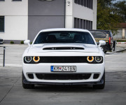 Dodge Challenger 3.6 SXT, výfukové klapky na diaľkové ovládanie