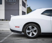 Dodge Challenger 3.6 SXT, výfukové klapky na diaľkové ovládanie