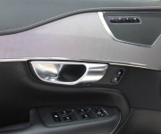 Volvo XC90 2.0 B5 Drive-E R-Design AWD A/T