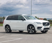 Volvo XC90 2.0 B5 Drive-E R-Design AWD A/T
