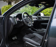 Volvo XC40 P8 Recharge R-Design, Pano, 360°kamera, Harman kardon, El. ťažné, DPH