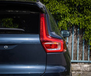 Volvo XC40 P8 Recharge R-Design, Pano, 360°kamera, Harman kardon, El. ťažné, DPH