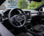 Volvo XC40 P8 Recharge R-Design, Pano, 360°kamera, Harman kardon, El. ťažné, DPH