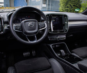 Volvo XC40 P8 Recharge R-Design, Pano, 360°kamera, Harman kardon, El. ťažné, DPH
