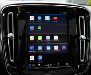 Volvo XC40 P8 Recharge R-Design, Pano, 360°kamera, Harman kardon, El. ťažné, DPH