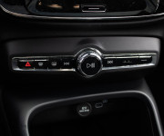 Volvo XC40 P8 Recharge R-Design, Pano, 360°kamera, Harman kardon, El. ťažné, DPH