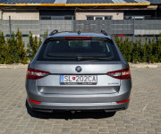 Škoda Superb combi 2.0 TDI 110kW, A6, 5d