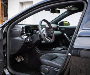 Mercedes-Benz A trieda 250 e AMG v záruke, MBUX, 1. Majiteľ, Slovenské, Garážované, DPH