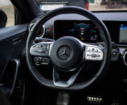 Mercedes-Benz A trieda 250 e AMG v záruke, MBUX, 1. Majiteľ, Slovenské, Garážované, DPH