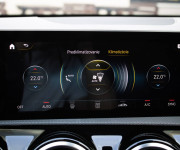Mercedes-Benz A trieda 250 e AMG v záruke, MBUX, 1. Majiteľ, Slovenské, Garážované, DPH