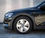Audi E-tron 55 quattro Basis