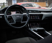 Audi E-tron 55 quattro Basis