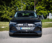 Audi E-tron 55 300kW, v záruke, Vzduchový podvozok, dojazd až 500km