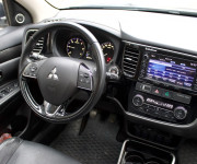 Mitsubishi Outlander 2,2 DI-D Instyle 7 miestna verzia