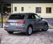 Audi Q5 50 TFSIe Sline Quattro PHEV, Vzduch, B&O sound, Záruka, nelakované, el. ťažné