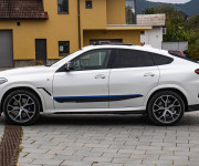 BMW X6 M50i soft close, first class packet, iconic glow, natáčanie zadnej nápravy
