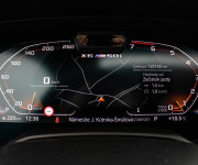 BMW X6 M50i soft close, first class packet, iconic glow, natáčanie zadnej nápravy