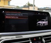 BMW X6 M50i soft close, first class packet, iconic glow, natáčanie zadnej nápravy