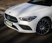 Mercedes-Benz CLA Shooting Brake 250e SB AMG, Burmester, Ambient, Servis grátis, Slovenské