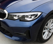 BMW Rad 3 Touring 320d A/T