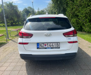 Hyundai i30 i 30