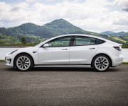 Tesla Model 3 Long Range Refresh 86% SOH, Matrix LED, Tepelko, odpočet DPH