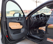 Volvo XC60 B4 Inscription AWD A/T