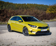 Kia Ceed Cee´d 1.5 T-GDi Gold, Automat, 1. Majiteľ, Slovenské, Nelakované, Keetec