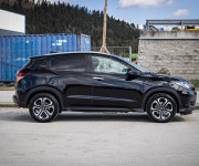 Honda HR-V 1.5 i-VTEC Executive CVT, 1. Majiteľ, Slovenské, Nelakované, V záruke