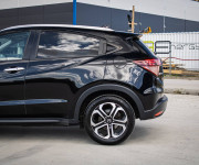 Honda HR-V 1.5 i-VTEC Executive CVT, 1. Majiteľ, Slovenské, Nelakované, V záruke