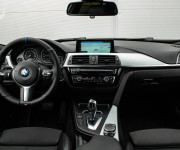 BMW Rad 3 Touring 330i xDrive M Sport A/T