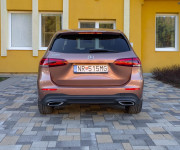 Mercedes-Benz B trieda 180 A/T, 100kW