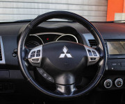 Mitsubishi Outlander 2.2 DI-D Instyle