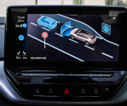 Volkswagen ID.4 Pro Performance 1st edition, super výbava, tepelné čerpadlo,nelakované, el ťažn