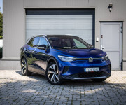 Volkswagen ID.4 Pro Performance 1st edition, super výbava, tepelné čerpadlo,nelakované, el ťažn