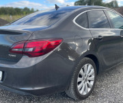 Opel Astra 1.4 Turbo 140k Sport