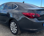 Opel Astra 1.4 Turbo 140k Sport