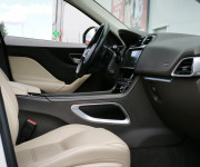 Jaguar F-Pace 2.0 I4 P250 Prestige AWD