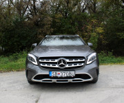 Mercedes-Benz GLA 200 d 4MATIC A/T