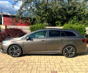 Toyota Avensis 2,0 d4d 105kW kombi