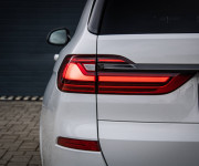 BMW X7 40d xDrive Msport, Servis grátis, Laser, soft-close, Pano sky lounge, DPH